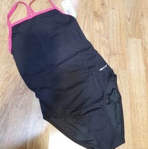 NWT Women's Sporti Swimsuit Black and Pink SZ 32
